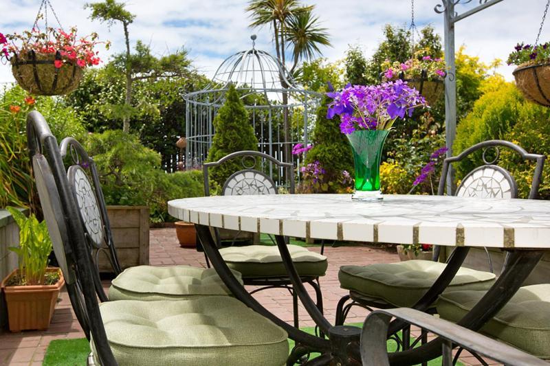 Tivoli Homestay New Plymouth Eksteriør billede